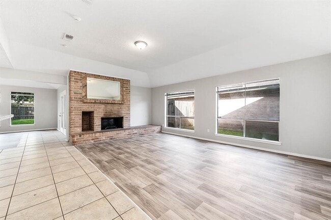 Foto del edificio - 4406 Lost Lake Ln