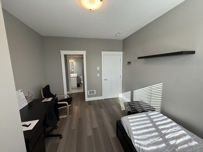 Photo du bâtiment - 450 Irwin St