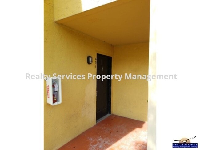 Foto del edificio - 2865 Winkler Ave