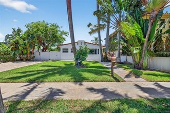 Building Photo - 1622 Mayo St