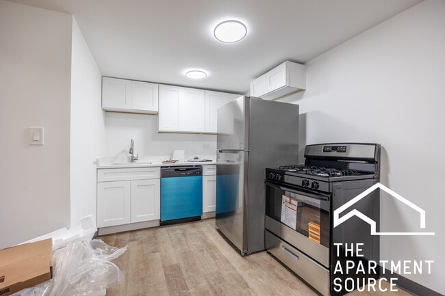 Photo - 1626 N Fairfield Ave Apartment