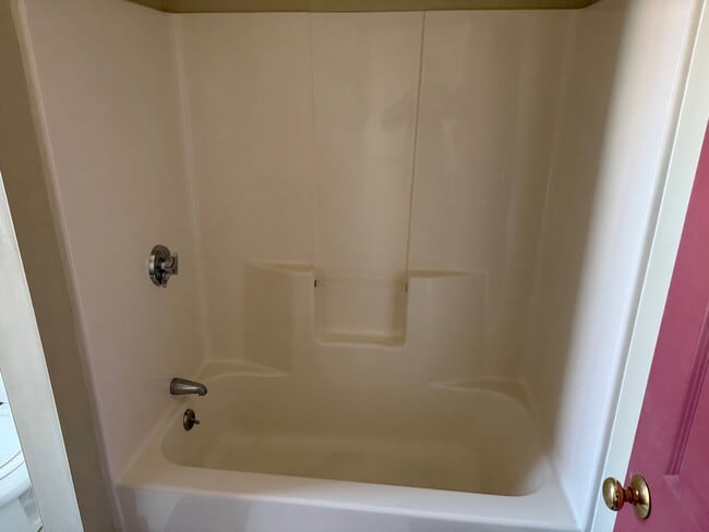 Building Photo - 50 Adams St