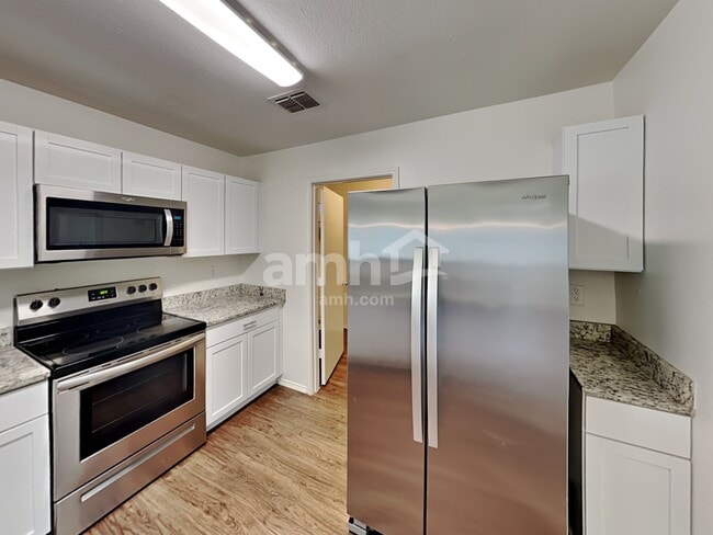 Building Photo - 12234 Autumn Cherry