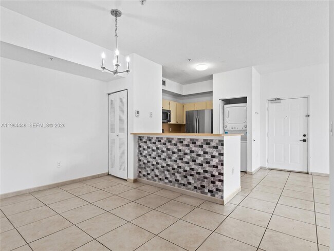 Foto del edificio - 7260 NW 114th Ave