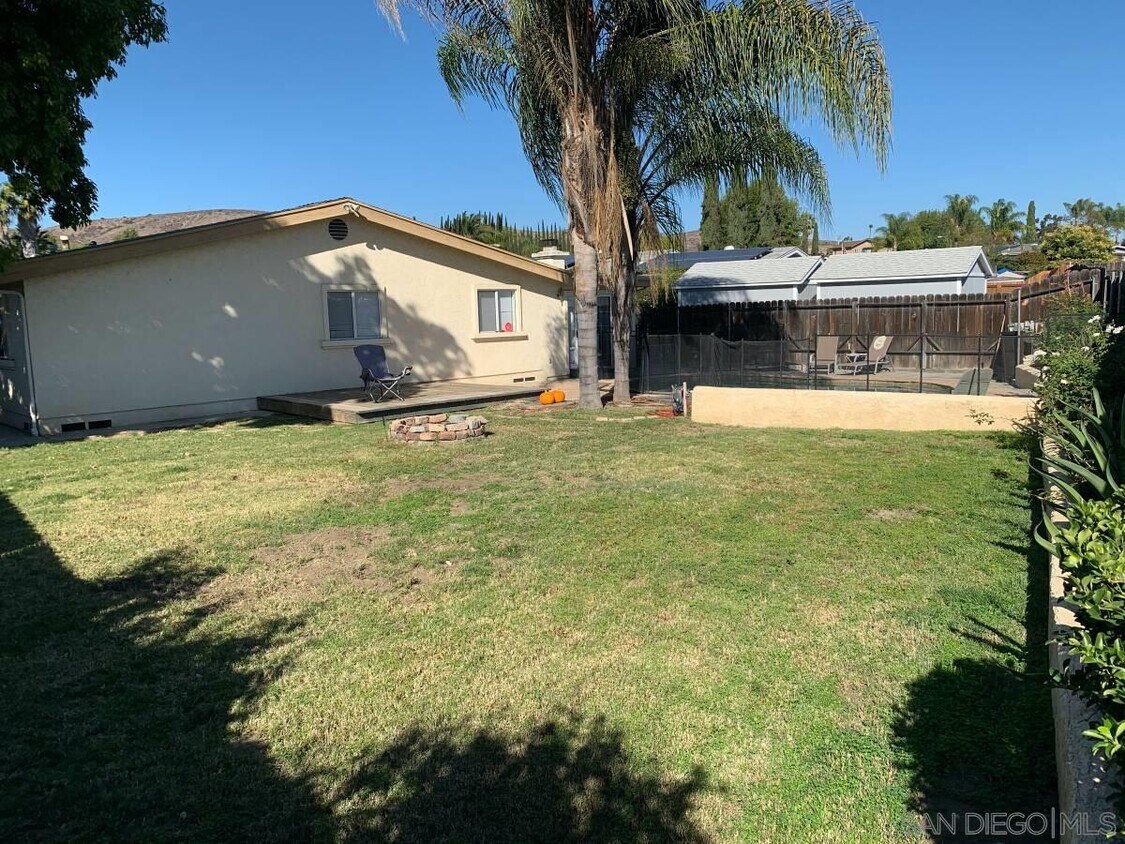 Building Photo - 8331 Amino Dr
