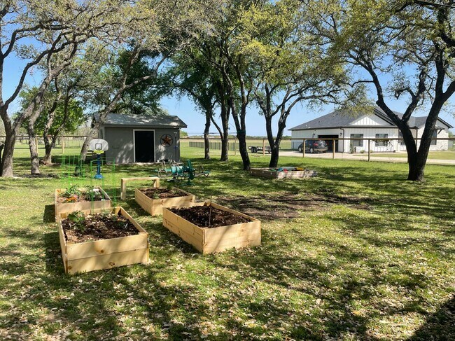 Foto del edificio - 6315 Beau Allen Ct