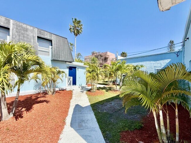 Foto del edificio - 14125 Palm St