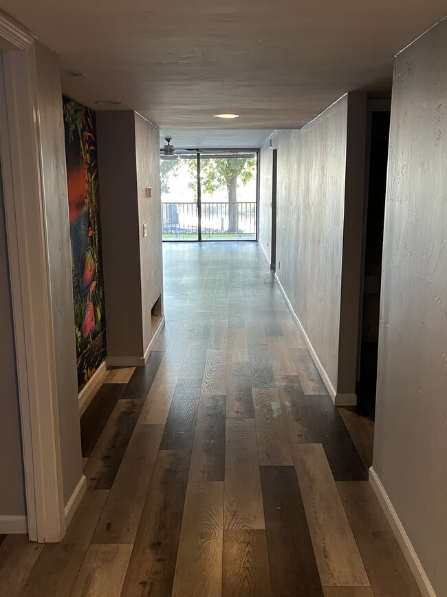 Building Photo - 6669 Embarcadero Dr