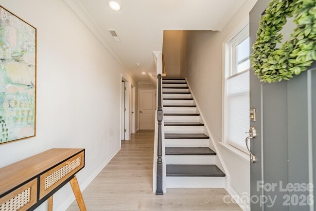 Foto del edificio - 4040 Hidden Oaks Dr