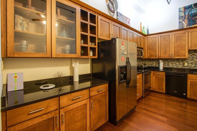 Foto del edificio - 92 S Main St