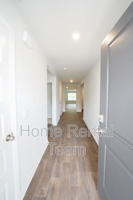Building Photo - 112 Windrush Pnes