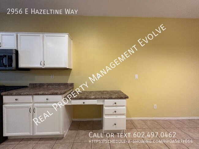 Building Photo - 2956 E Hazeltine Way