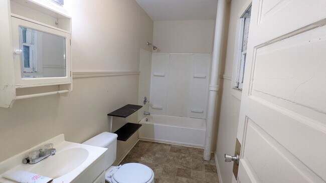 Foto del edificio - 1715 Ray St