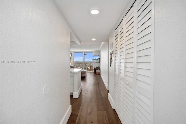 Building Photo - 1391 S Ocean Blvd