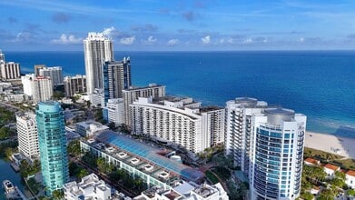 Building Photo - 6039 Collins Ave