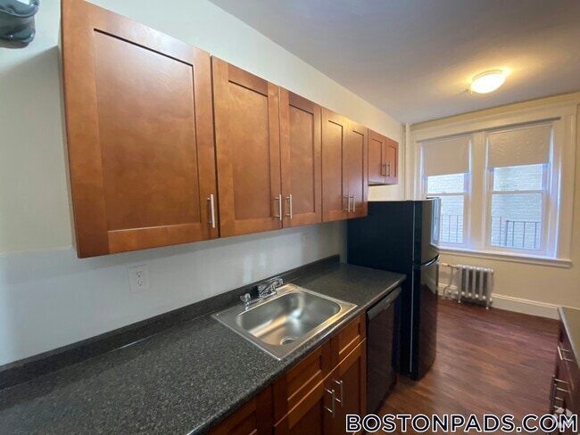 Building Photo - 1171 Boylston St