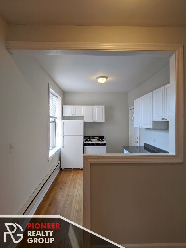 Foto del edificio - 721 W Barry Ave