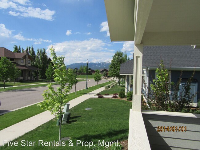 Foto del edificio - 3 br, 2 bath House - 5029 Tumblehome Ave.