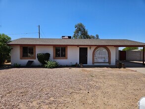 Building Photo - 9901 E Hammond Ln