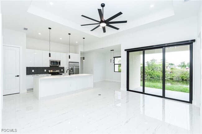 Foto del edificio - 903 NE 23rd St