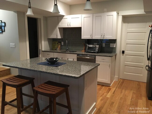 Foto del edificio - 438 3rd St