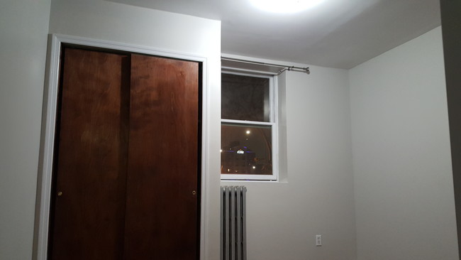 Foto del edificio - 14 Skillman Ave