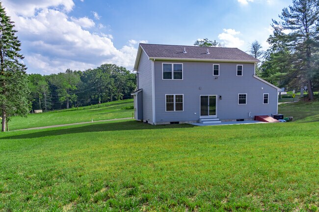 Building Photo - 328 Matthews St