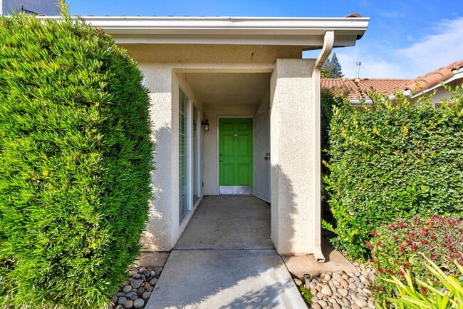 Foto del edificio - 8884 N Del Mar Ave