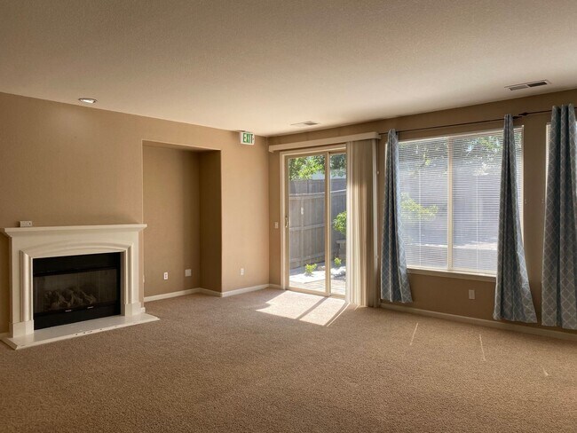 Foto del edificio - 404 Sysonby Ct - 4 bedroom home in Curti R...