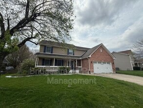 1752 Weathered Wood Trail