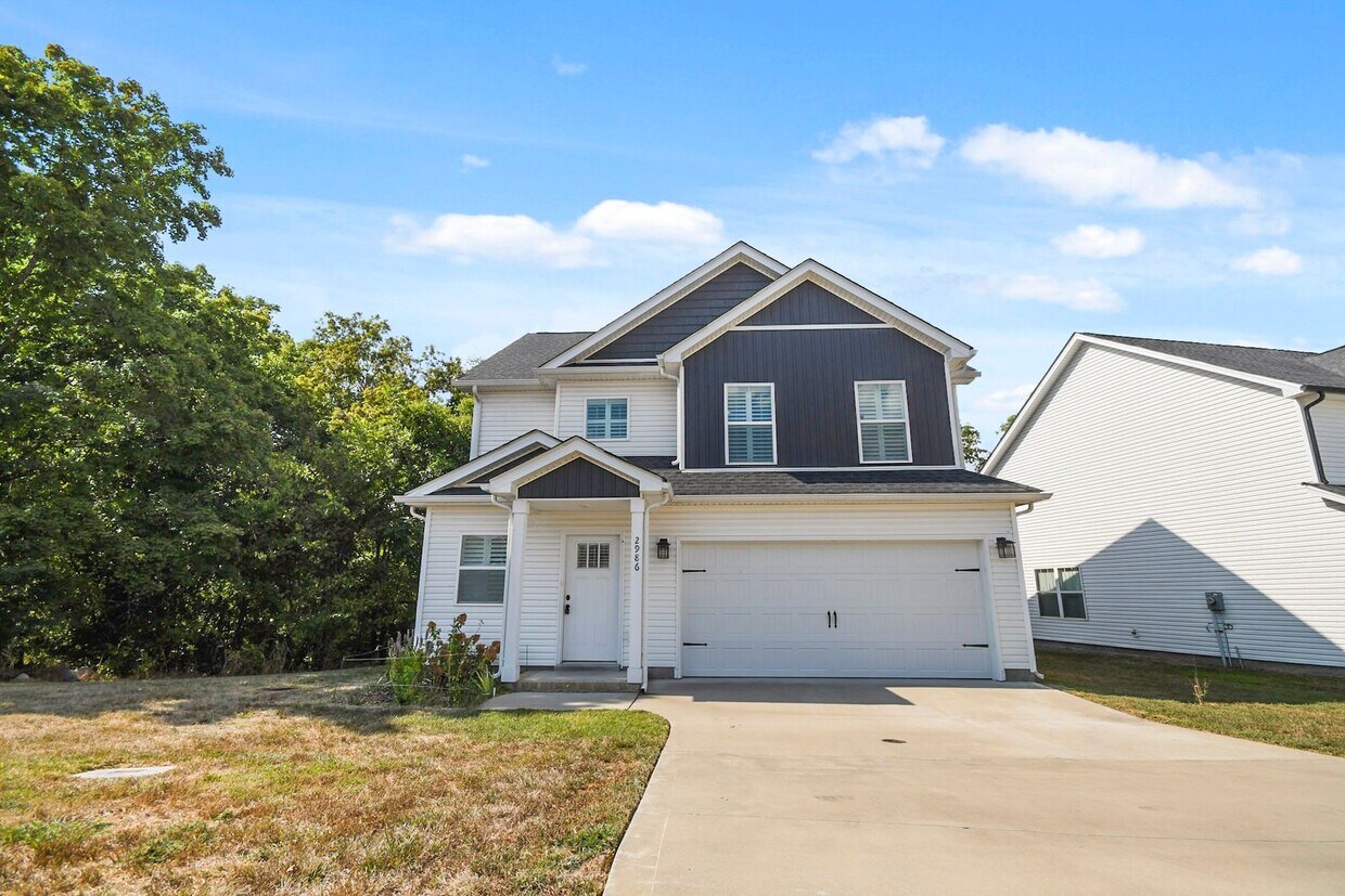 Foto principal - Pet Friendly Four Bedroom!