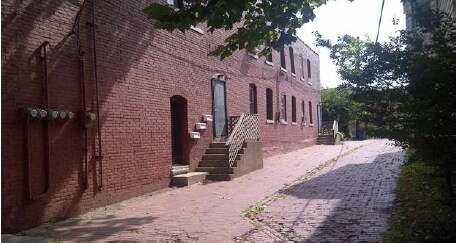 Foto del edificio - 1701 Fulton Rd