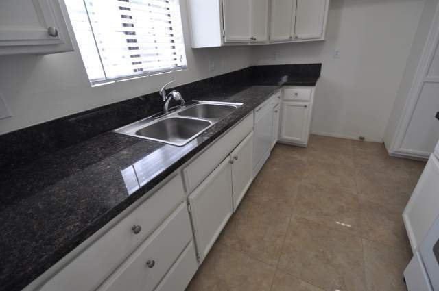 Building Photo - 24822
