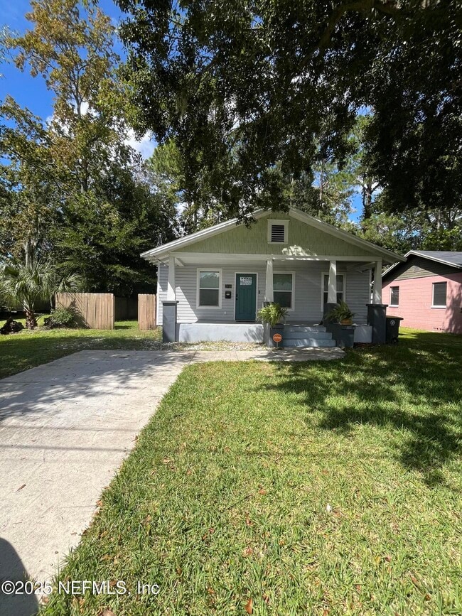 Building Photo - 2818 White Ave
