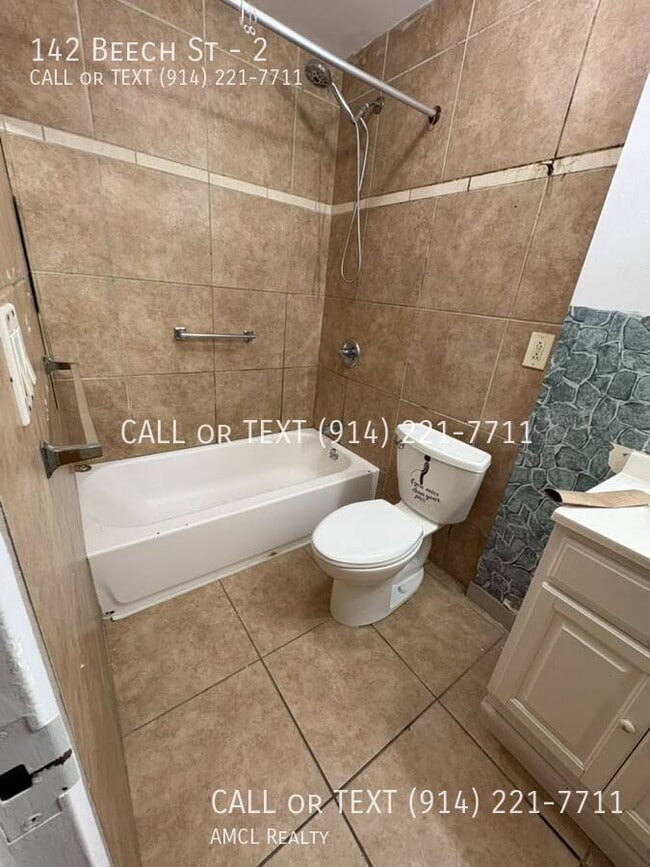 Photo - 142 Beech St-2 Apartment