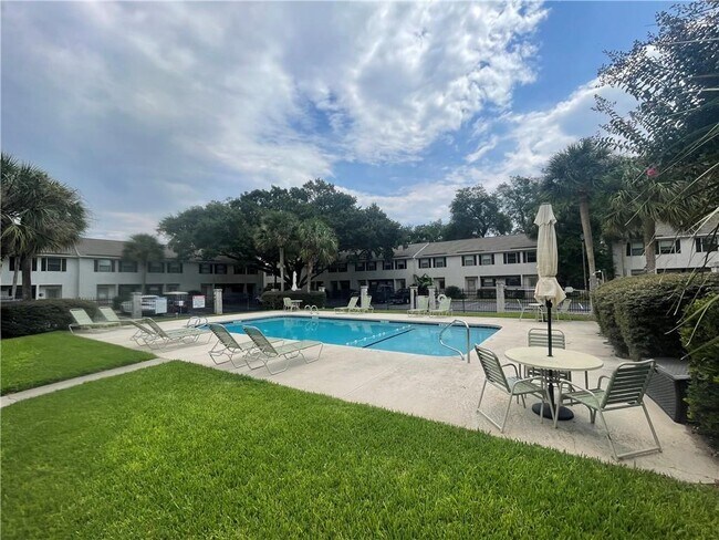 Foto del edificio - 104 Courtyard Villas Ln