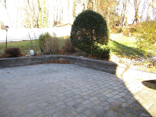 Building Photo - 84 Old Haverstraw Rd