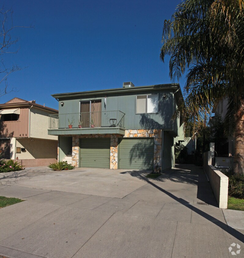 Building Photo - Maui Apartments