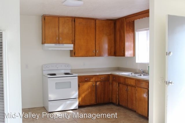 Foto principal - 2 br, 1 bath House - 33045 Road 159, #8