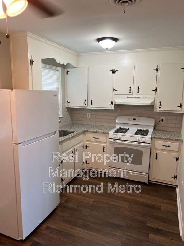 Foto del edificio - 1140 Shuford Ave