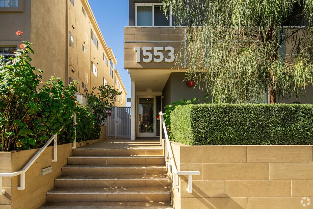 Entrance - 1553 S Armacost Ave