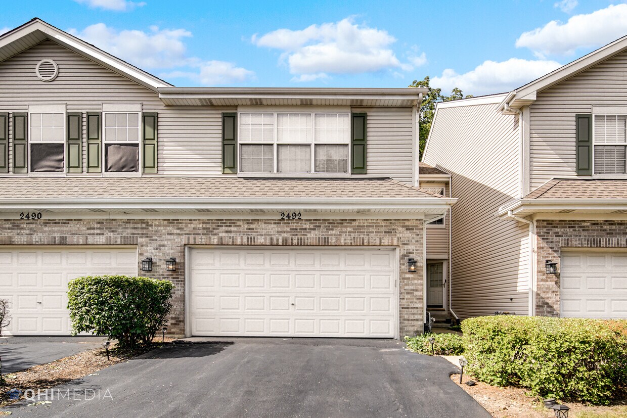 Primary Photo - 2492 Stoughton Cir