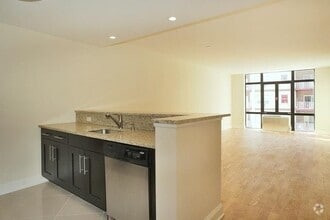 Building Photo - 29 1st St