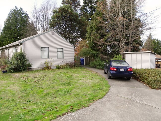 Building Photo - 9620 34th Ave SW