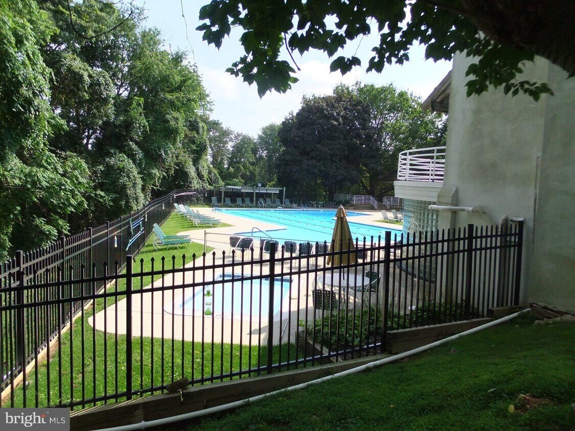 1640 Oakwood Dr Unit W302, Narberth, PA 19072 Apartment for Rent in