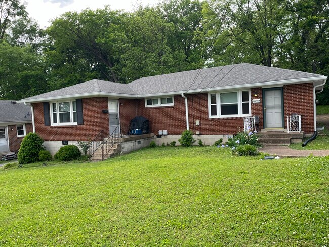 Foto del edificio - 3003 Oakland Ave