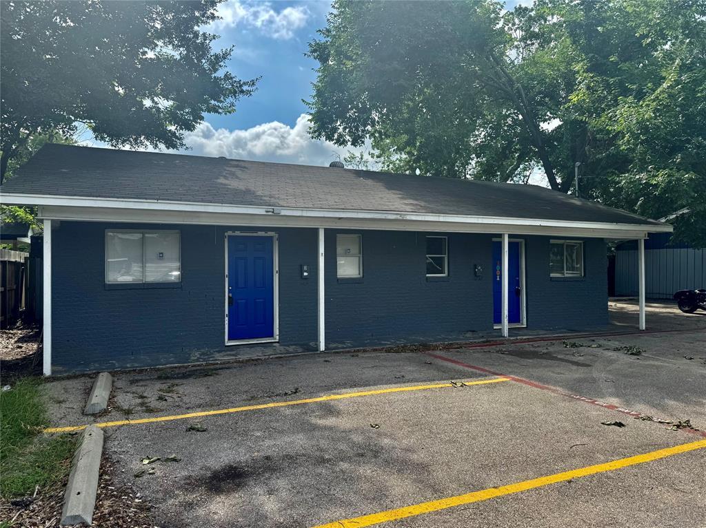 Foto principal - 1001 Spooner St