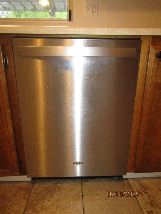 Foto del edificio - $3,250/month. Welcome to Larkfield-Wikiup!...