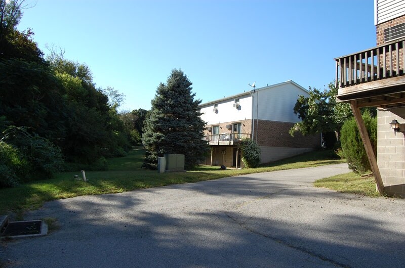 RANDELL Apartments Dallastown, PA