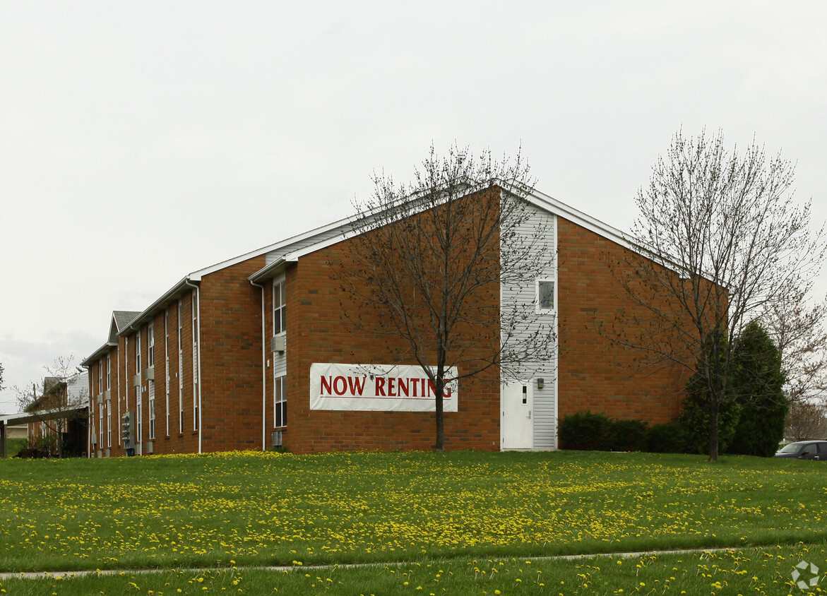 Foto del edificio - Huron Manor Apartments